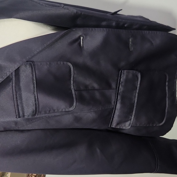 Blazer - Picture 4 of 5